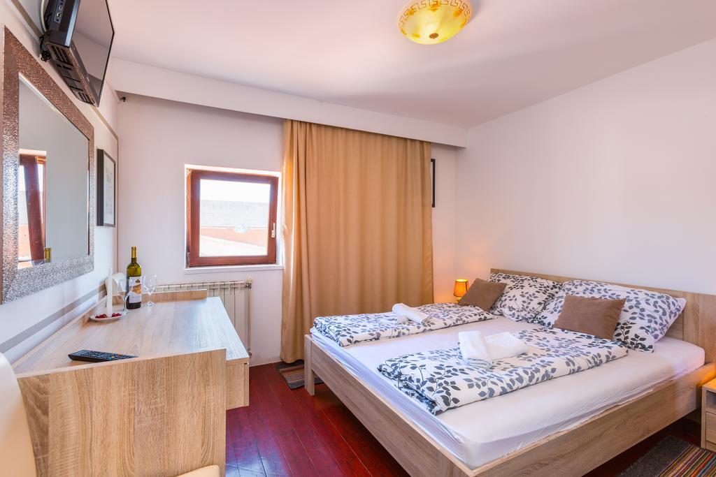 Bed & Breakfast La Fontana Medolino Esterno foto